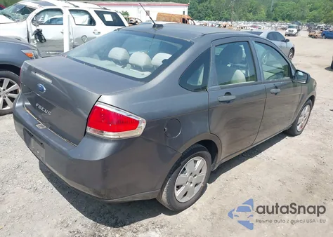 2010 Ford Focus S z USA, uszkodzony, nr VIN 1FAHP3EN1AW279113